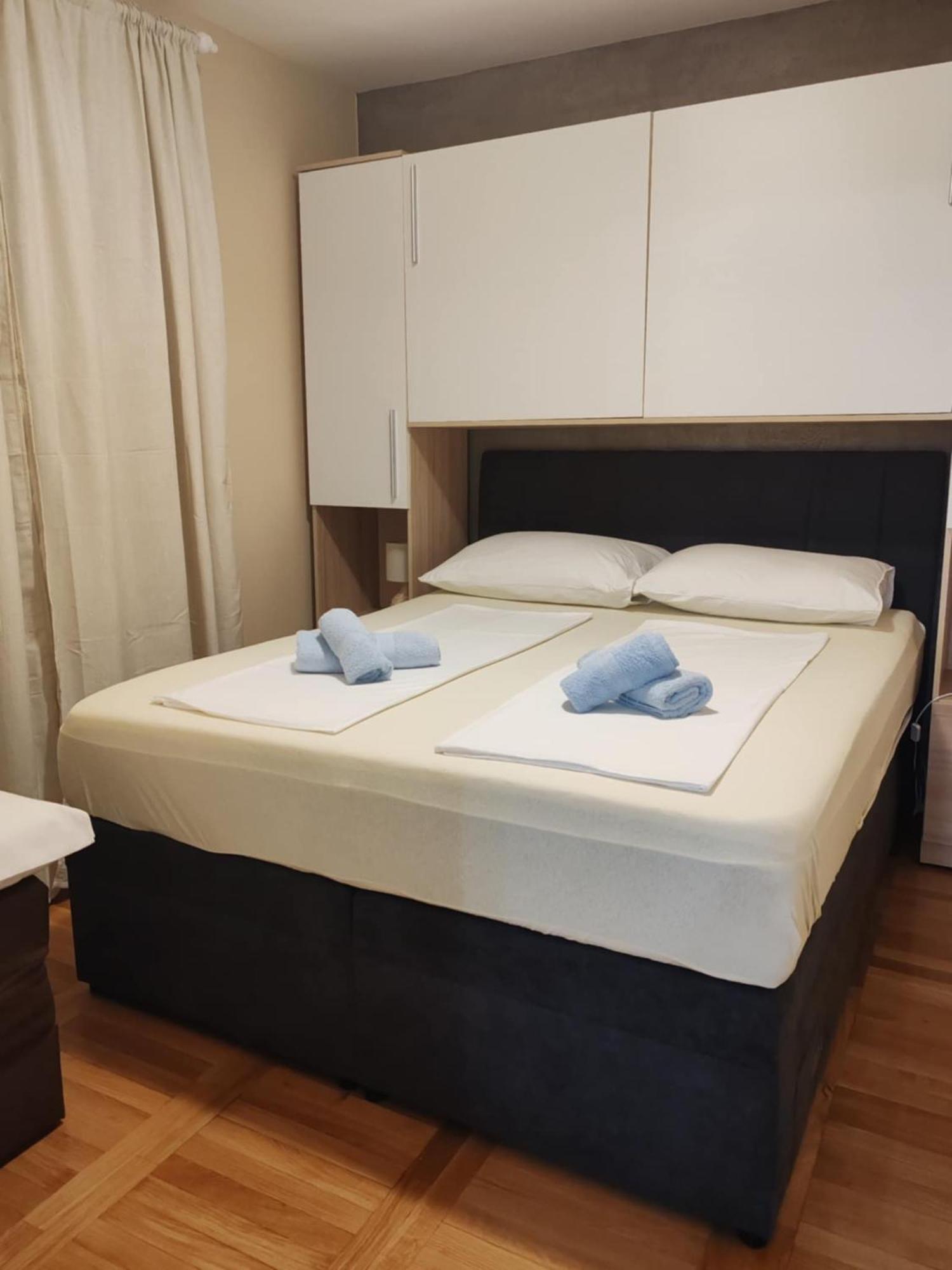 Apartments Bosana XIV Biograd Na Moru Buitenkant foto